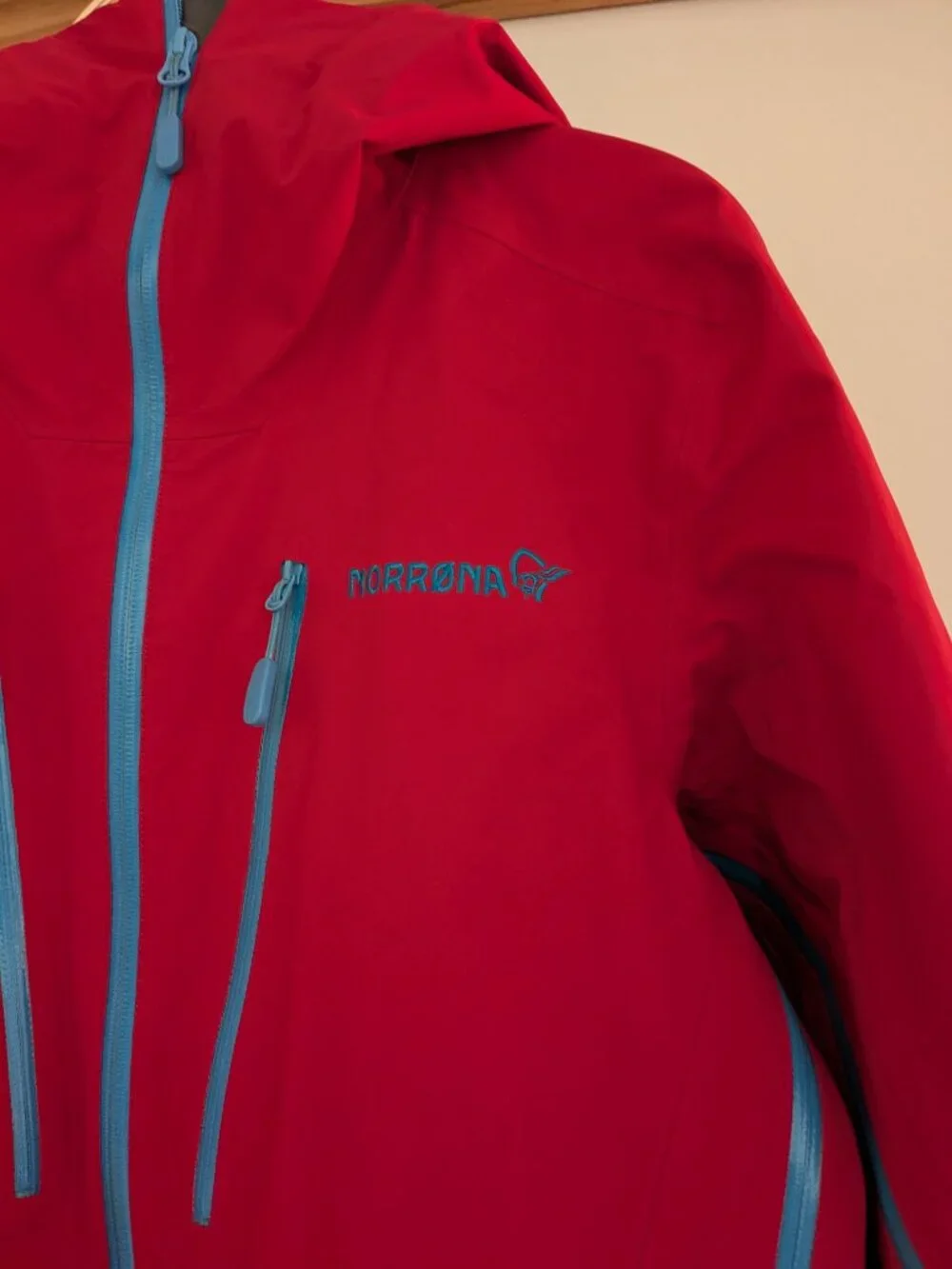 Norrøna Lofoten Gore-Tex® Pro ski shell jacket - Jester red - men's size S